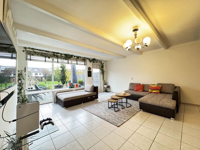 Roekenbos 68, Hoofddorp