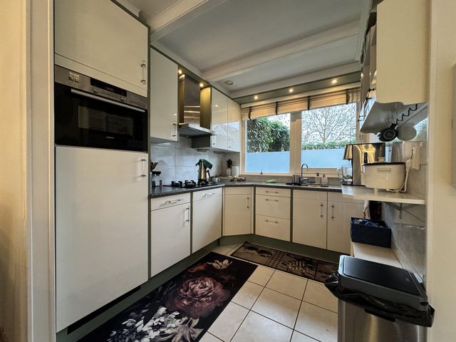 Roekenbos 68, Hoofddorp