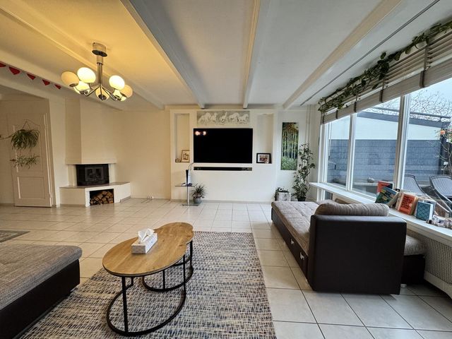 Roekenbos 68, Hoofddorp