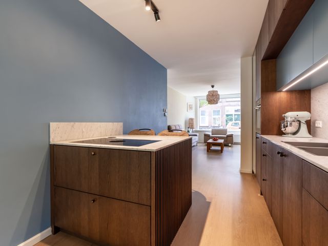 Hendrik Zwaardecroonstr 84, 's-Gravenhage