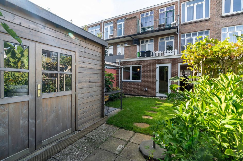 Hendrik Zwaardecroonstr 84