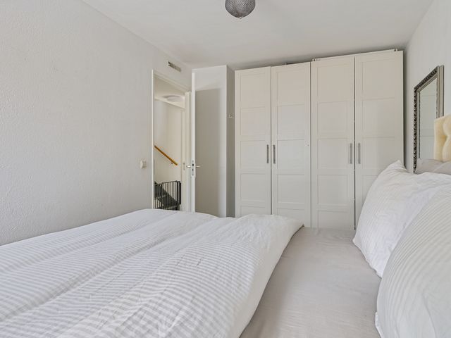 Van Goghhof 79, Hoorn