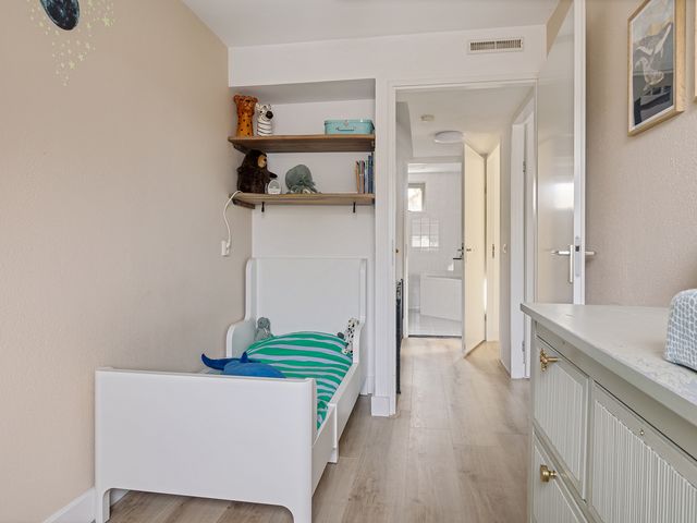 Van Goghhof 79, Hoorn