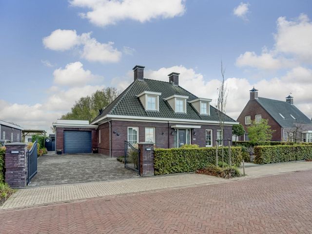 Kamperfoeliestraat 36, 'S-Gravenpolder