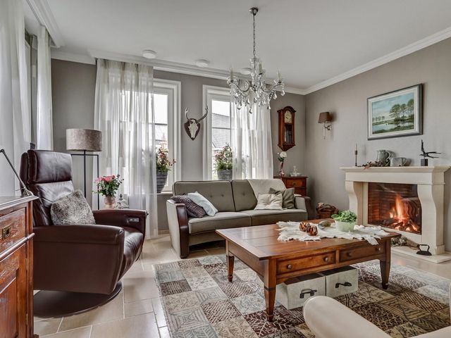 Kamperfoeliestraat 36, 'S-Gravenpolder