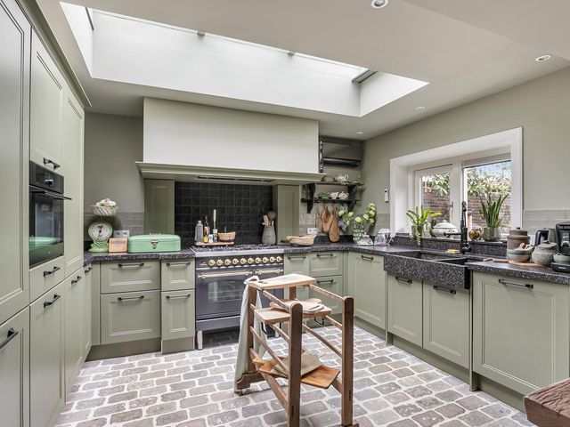 Kampstuk 14, Huissen