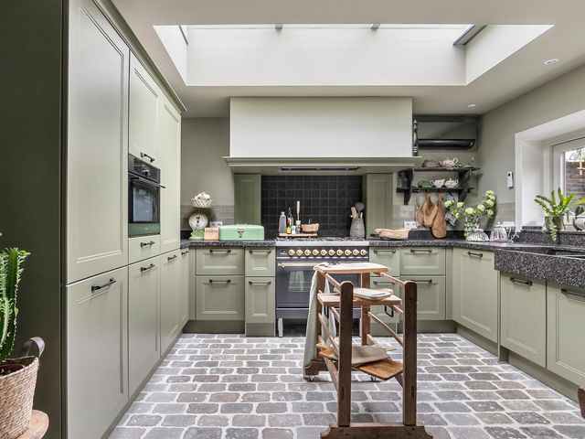 Kampstuk 14, Huissen