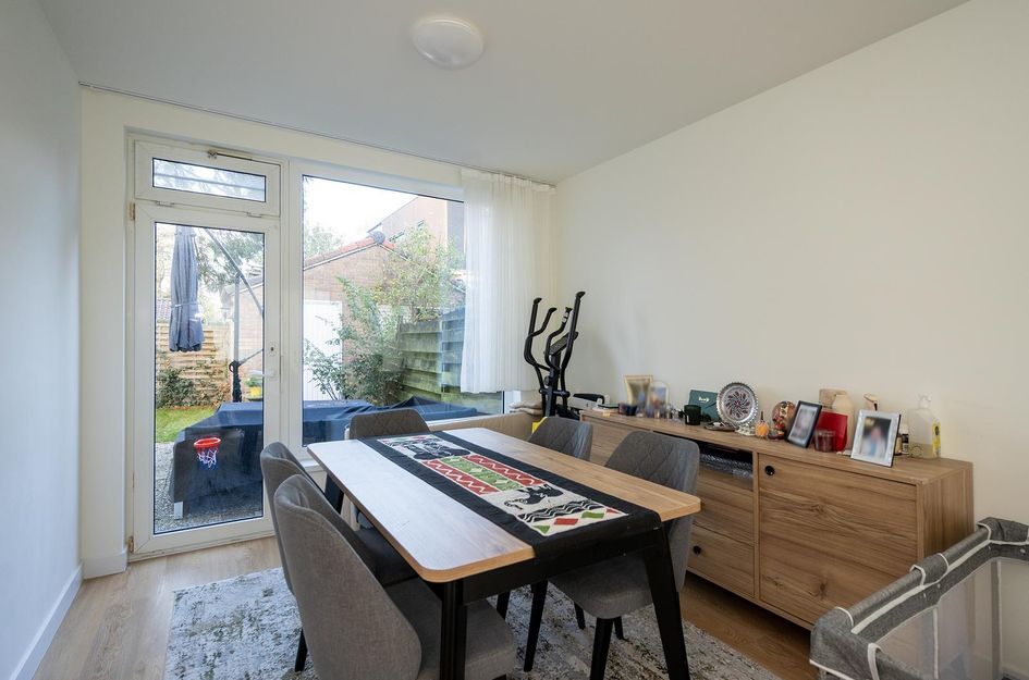 Mr. G. Groen van Prinstererlaan 100