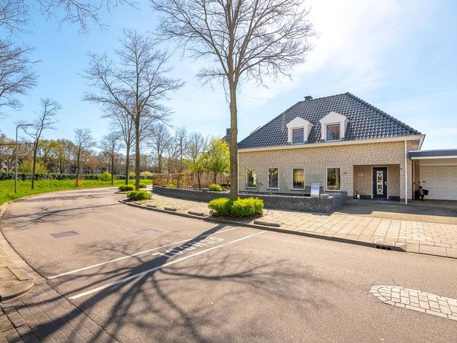 Vrouwenlaan 100, Zwolle