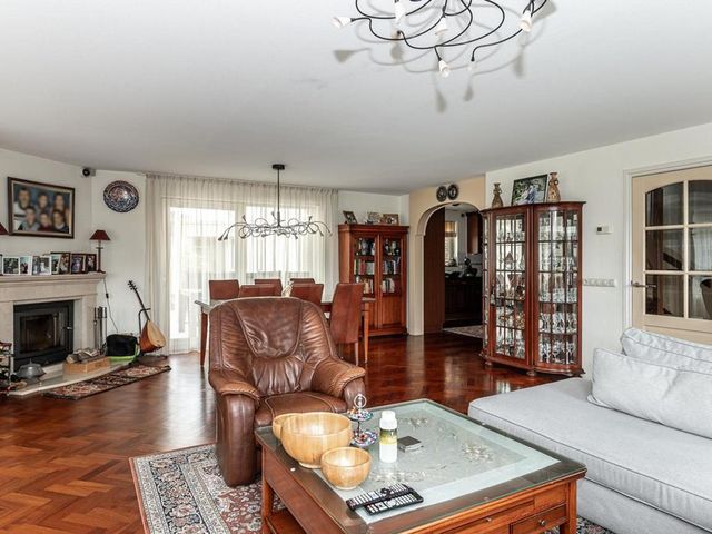 Vrouwenlaan 100, Zwolle