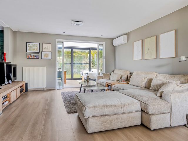 Leeuwerikstraat 18, Hulst