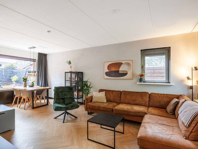 Van Ewsumstraat 8, Marum