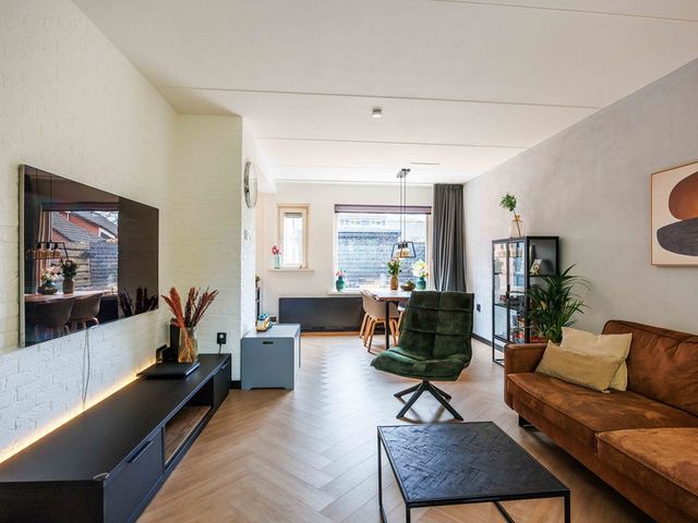 Van Ewsumstraat 8, Marum