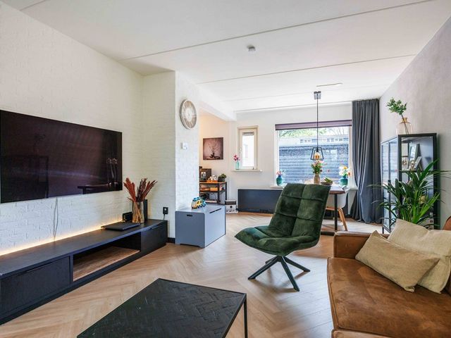 Van Ewsumstraat 8, Marum