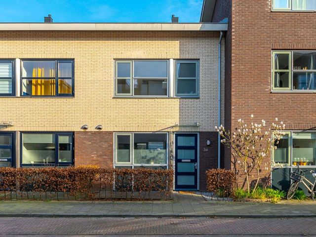 Ambonstraat 38, Zwolle