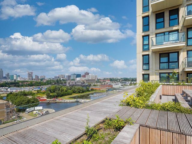 Laakweg 22V, Den Haag