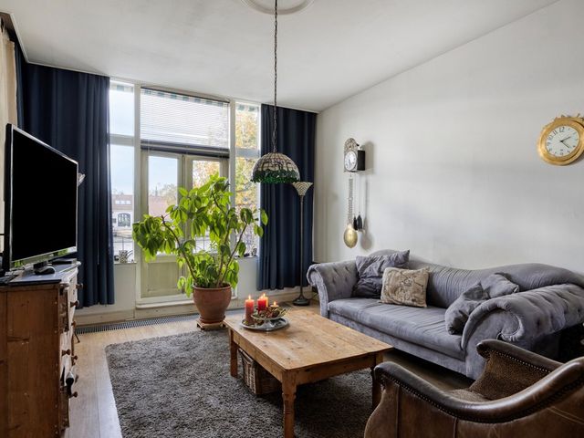 Hoofdstraat 100, Leiderdorp