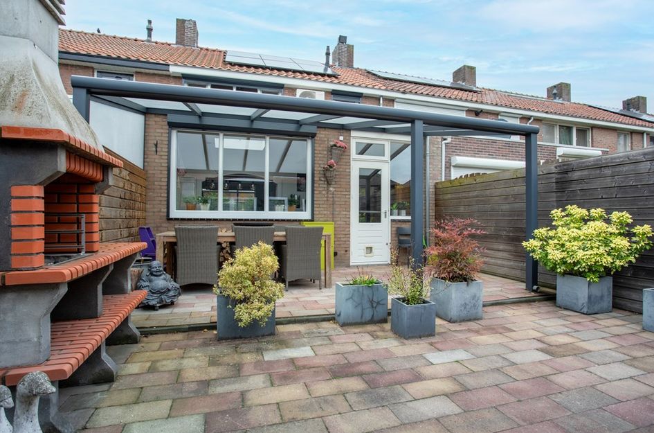 Antonie Morostraat 17