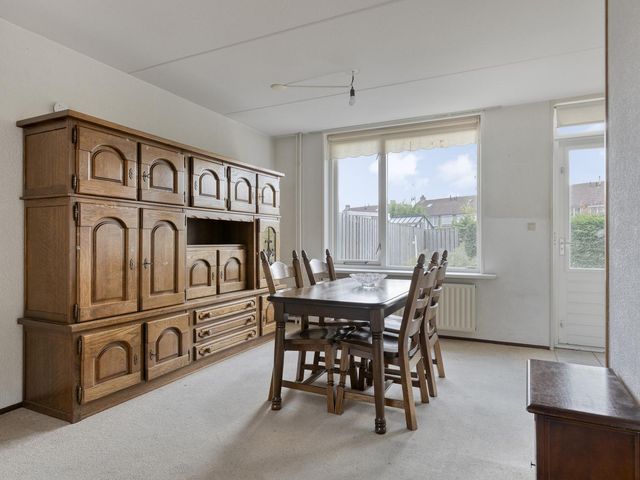 Boomweidelaan 61, Schore