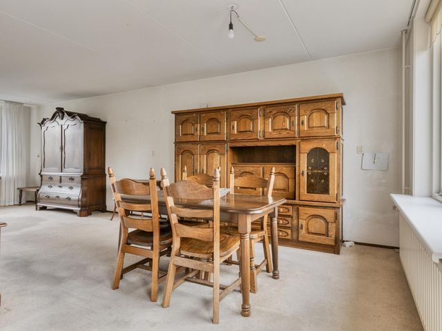 Boomweidelaan 61, Schore