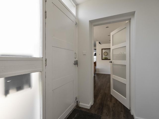 Zandvaart 77, Breezand