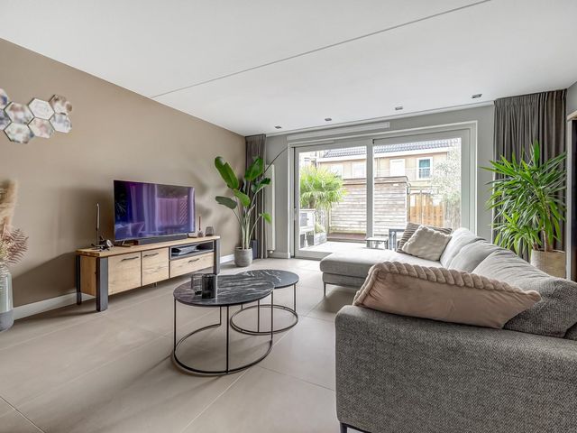 Druivenserre 6, De Lier