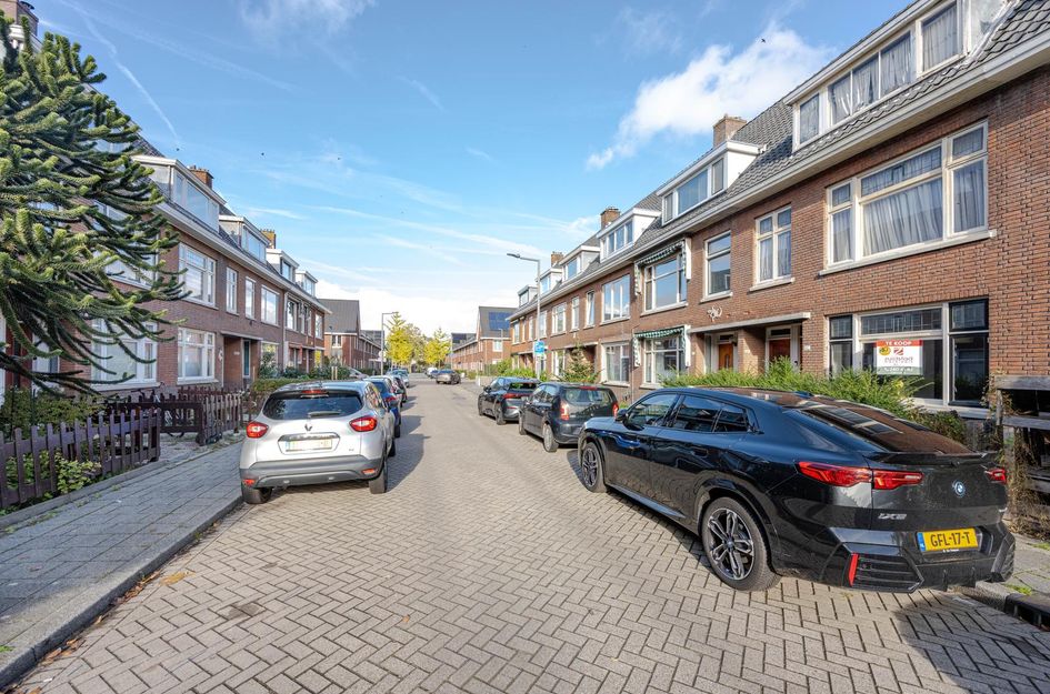 Nieuwenhoornstraat 52B