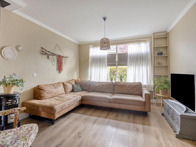 Ambachtsstraat 49, 'S-Gravenpolder