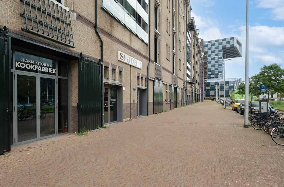 Lloydstraat 38B