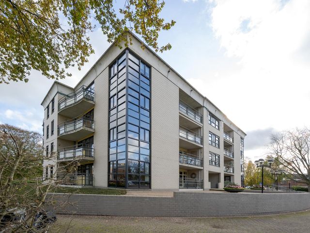 Badhuisstraat 1, Voorschoten