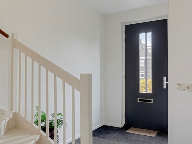 Honingeter 27, Dirksland