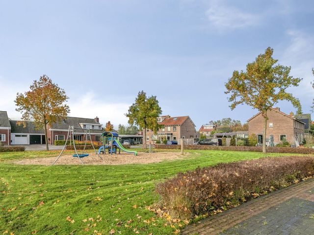 Rembrandtstraat 26, IJsselmuiden