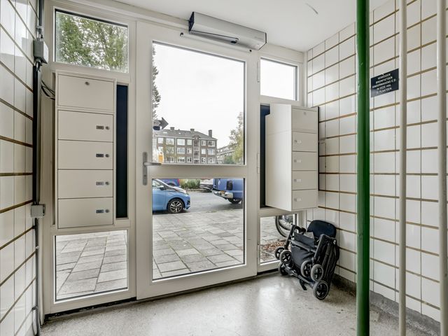 Veenendaalkade 535, Den Haag