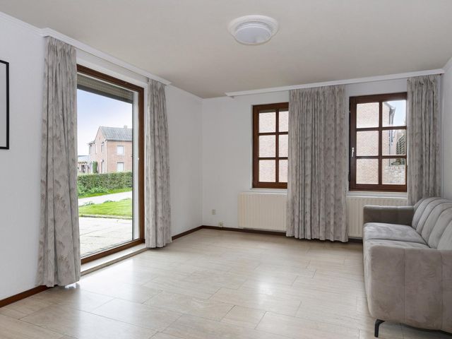 Loverixplein 12A, Banholt