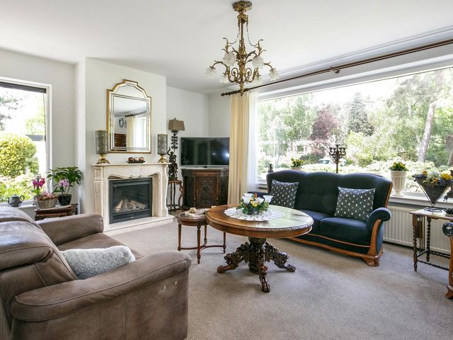 Schinheuvel 8, Reuver