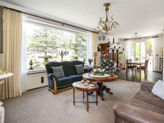 Schinheuvel 8, Reuver