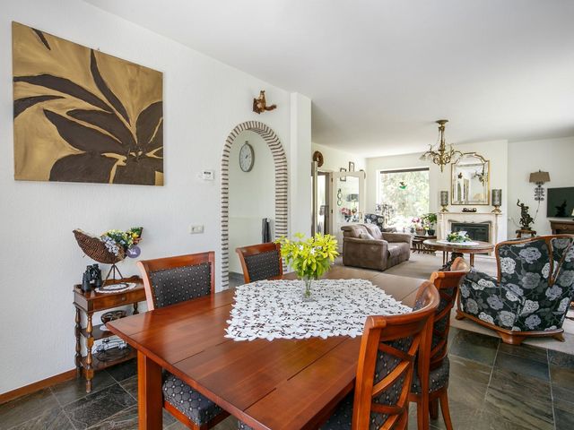 Schinheuvel 8, Reuver