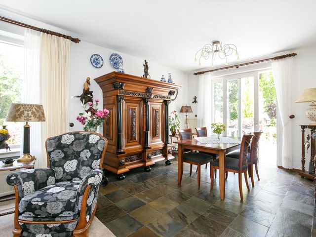 Schinheuvel 8, Reuver