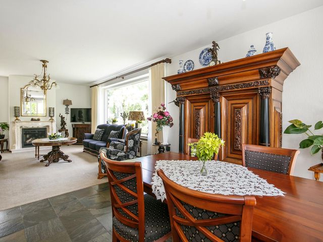 Schinheuvel 8, Reuver