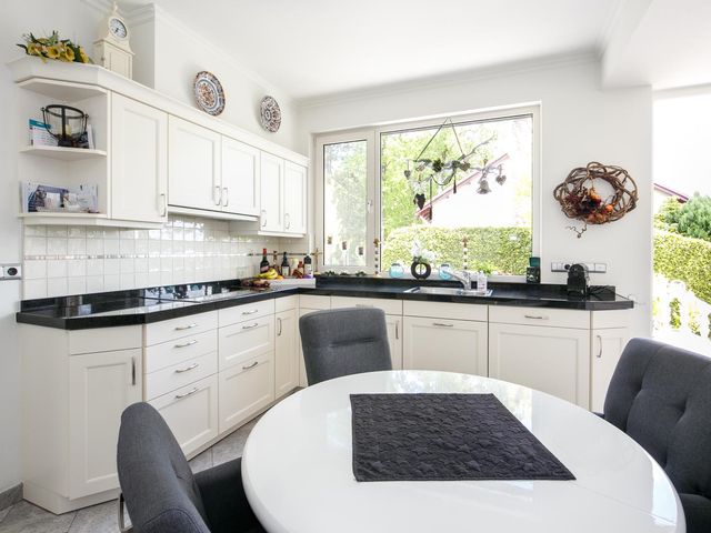 Schinheuvel 8, Reuver