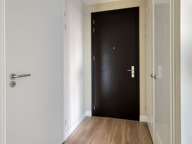 Perzikweg 136, Leiden