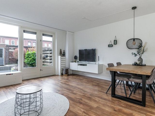 Klokkengieterlaan 80, Zwolle