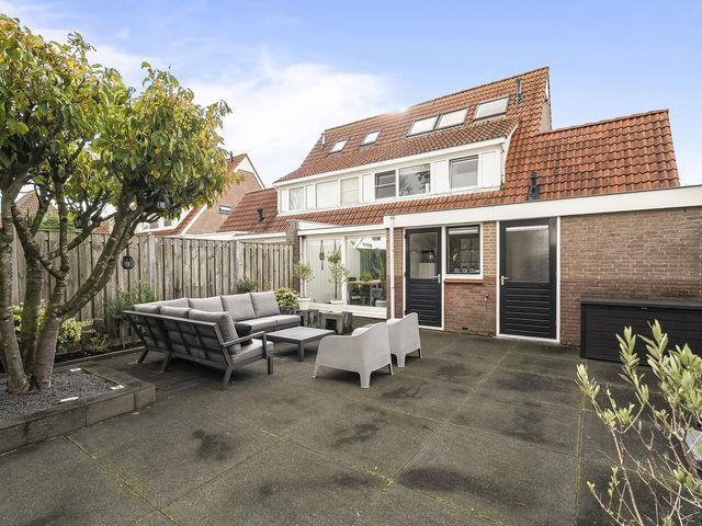 Wierbalg 1414A, Julianadorp