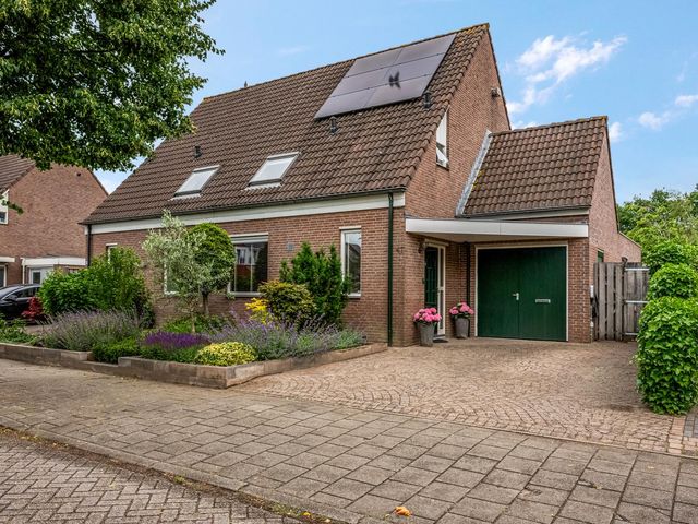 Claudiuslaan 47, Beuningen Gld