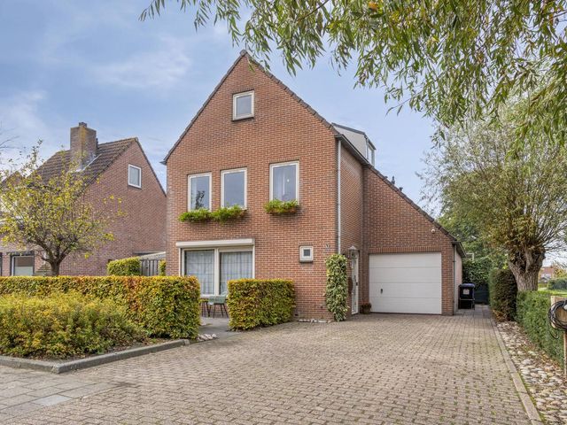 Hoefbladstraat 12, Terneuzen