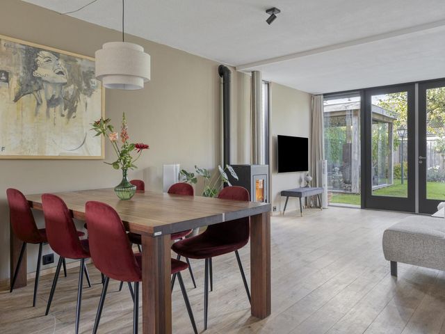 Hoefbladstraat 12, Terneuzen