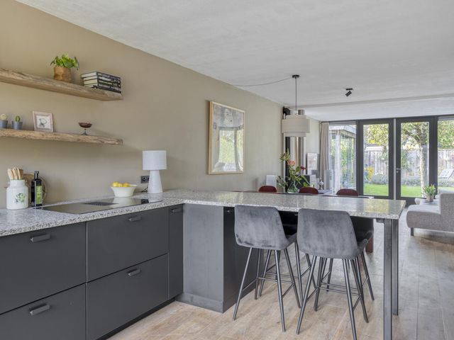 Hoefbladstraat 12, Terneuzen