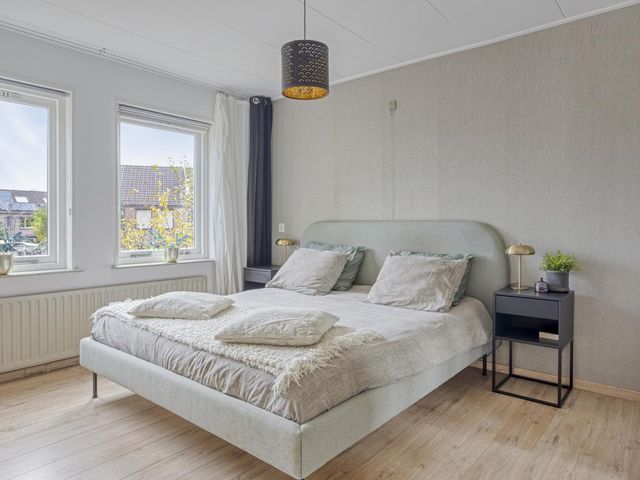 Hoefbladstraat 12, Terneuzen