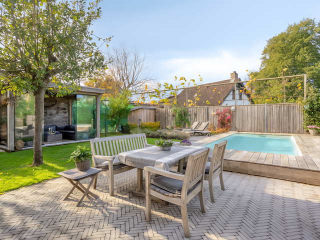 Hoefbladstraat 12, Terneuzen