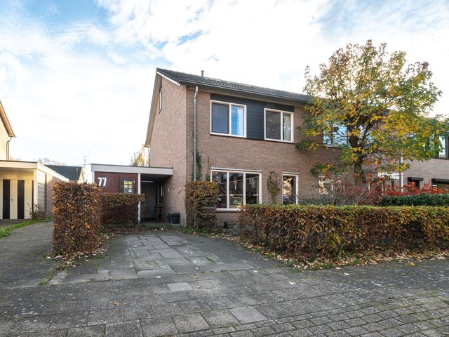 De Koperwiek 77, Almelo